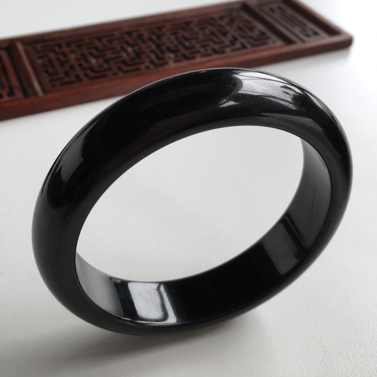 (超值推荐)细糯种墨翠手镯(58mm)