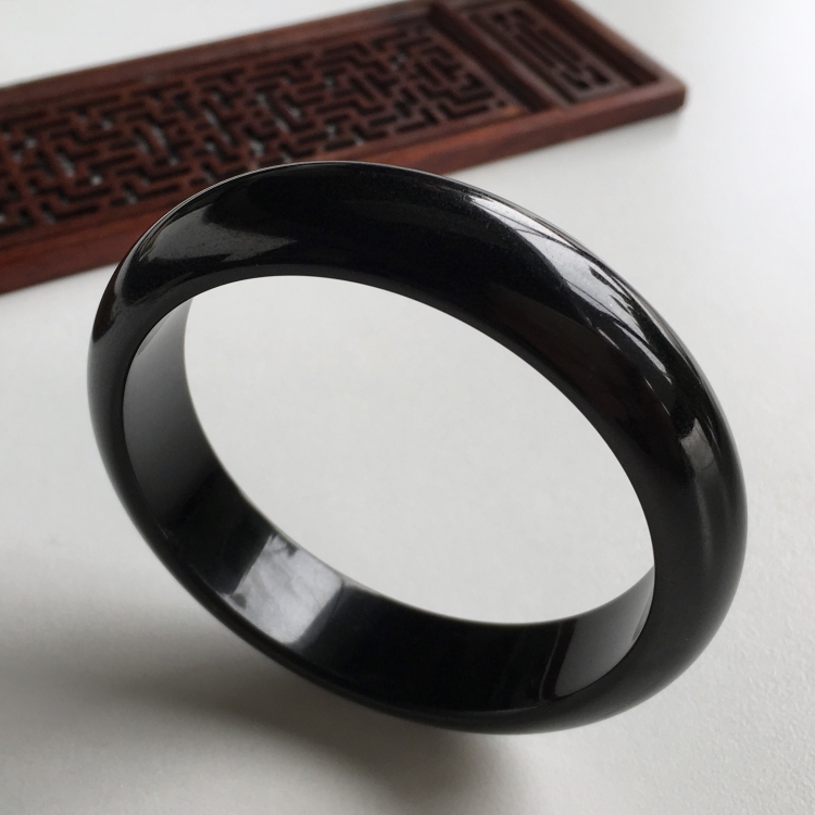 (超值推荐)细糯种墨翠手镯(57.4mm)