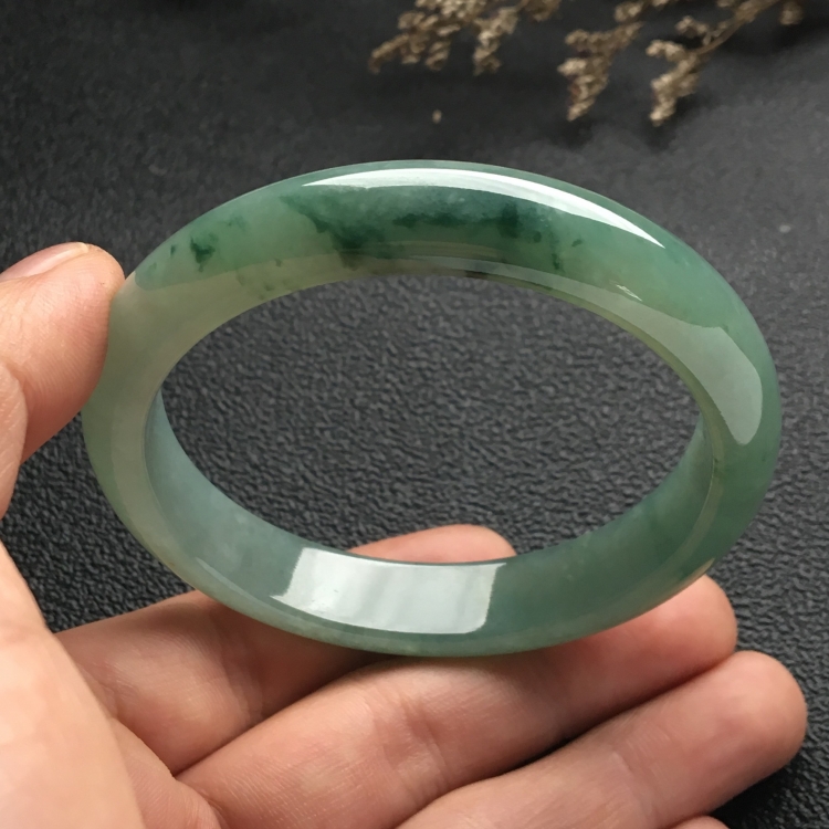 （超值推荐）糯冰种晴水飘花手镯（58mm）