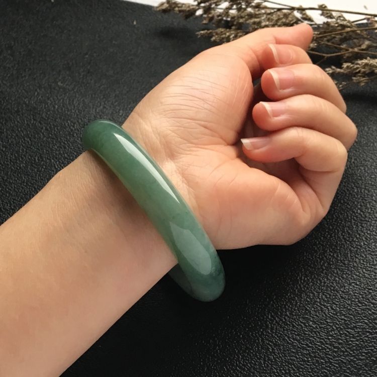 （超值推荐）糯冰种晴水飘花手镯（58mm）