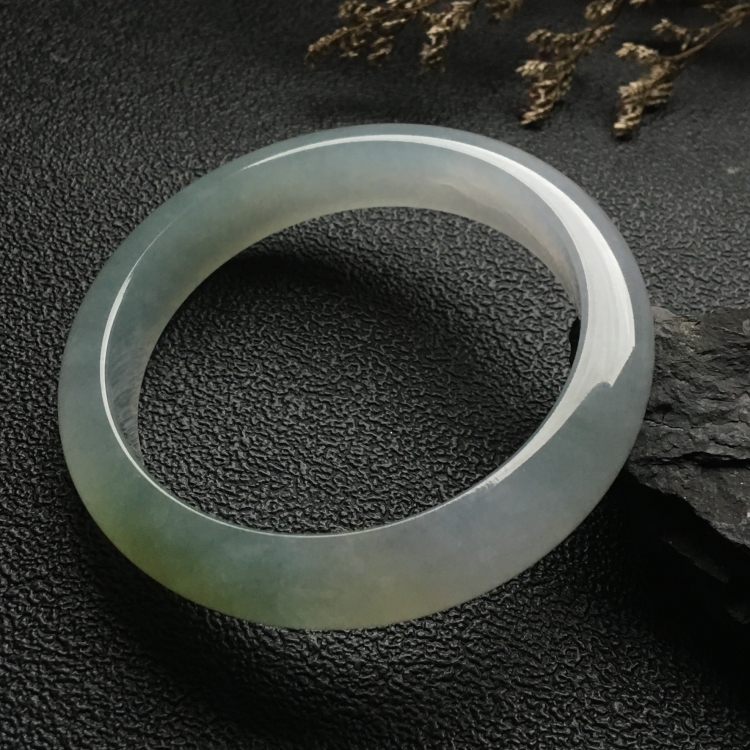 （超值推荐）冰种晴水手镯（54mm）