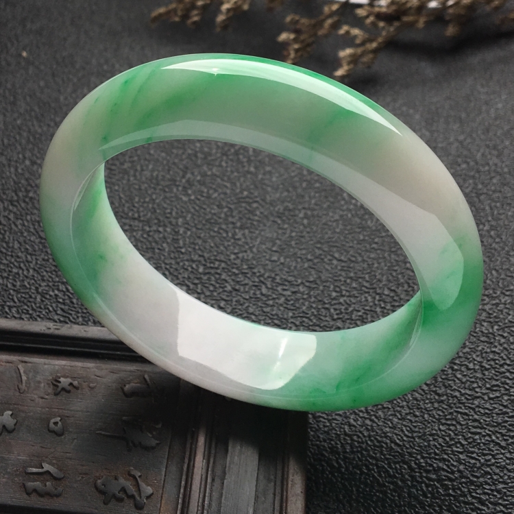 （超值推荐）糯冰种飘翠手镯（53.7mm）