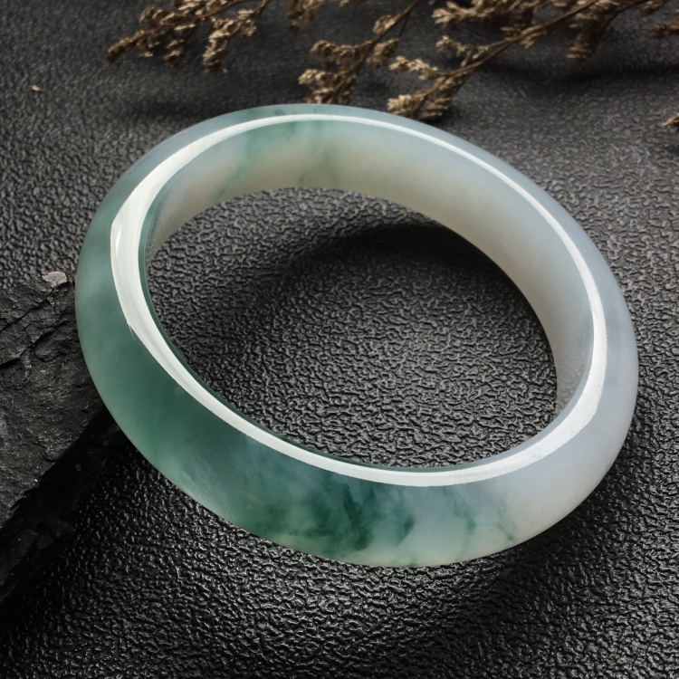 （超值推荐）冰种飘花手镯（55.7mm）