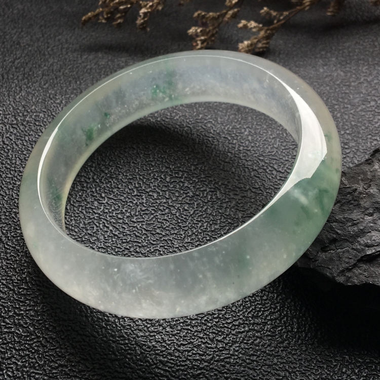 （超值推荐）冰种飘花手镯（57mm）