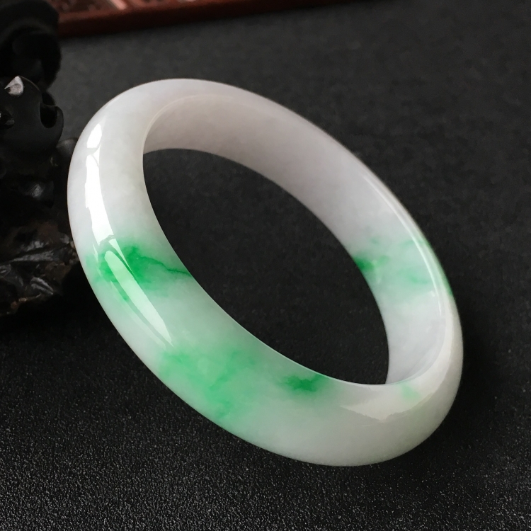 (超值推荐)糯冰种飘翠手镯(56.4mm)