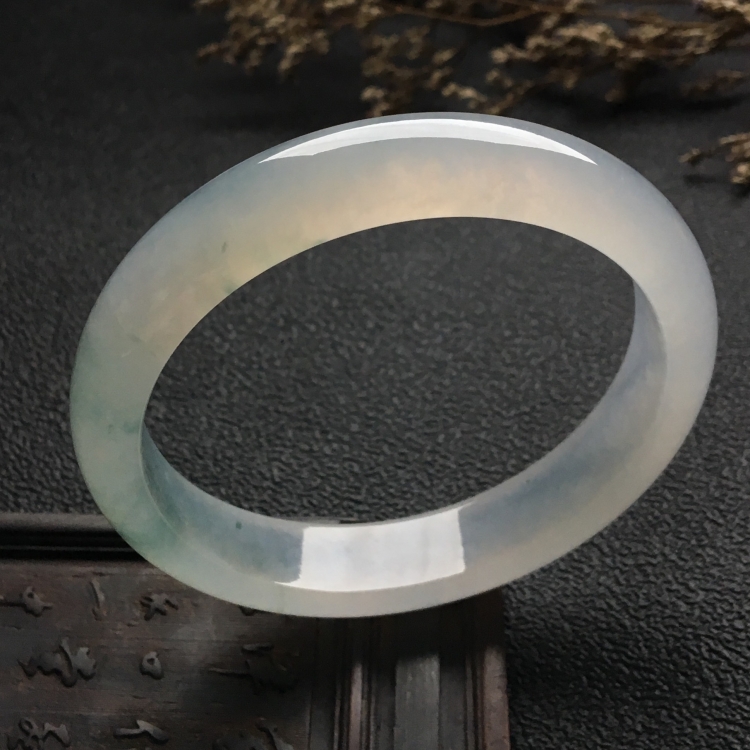 （超值推荐）冰种略飘花手镯（56mm）