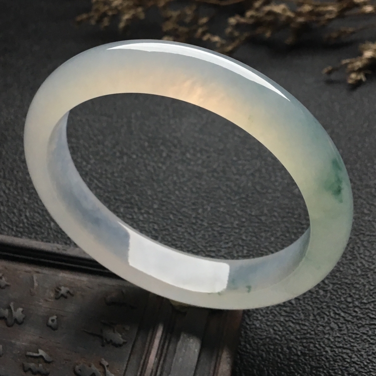 （超值推荐）冰种略飘花手镯（56mm）