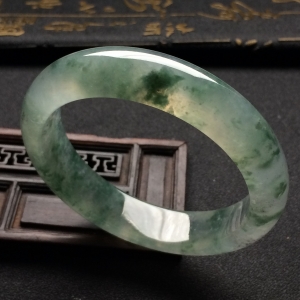 （超值推荐）冰种飘花手镯（56.3mm）