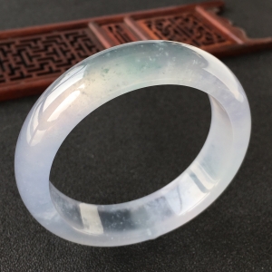 (超值推荐)冰玻种晴水飘花手镯(55.7mm)