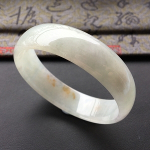 (超值推荐)糯冰种褐黄翡手镯(52.1mm)