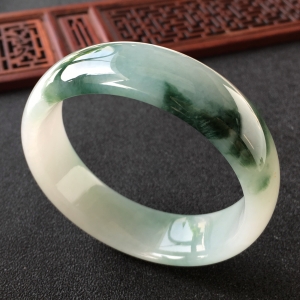 (超值推荐)糯冰种飘花手镯(56mm)