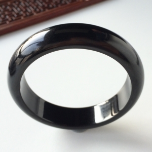 (超值推荐)细糯种墨翠手镯(57.7mm)