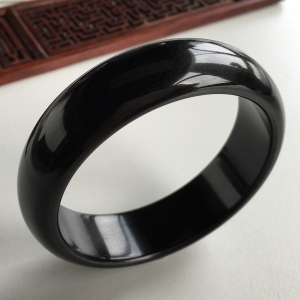 (超值推荐)细糯种墨翠手镯(61.2mm)