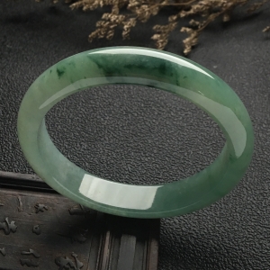 （超值推荐）糯冰种晴水飘花手镯（58mm）