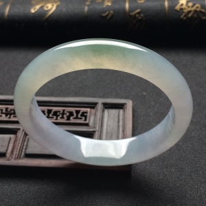 （超值推荐）冰种晴水手镯（56.8mm）