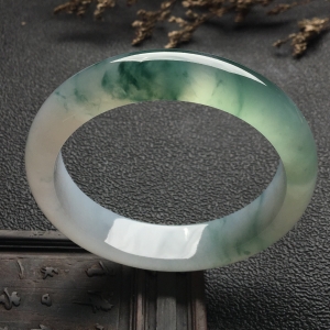 （超值推荐）冰种飘花手镯（55.7mm）
