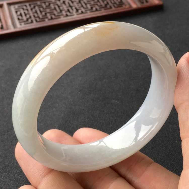 (超值推荐)糯冰种飘黄翡手镯(59.2mm)