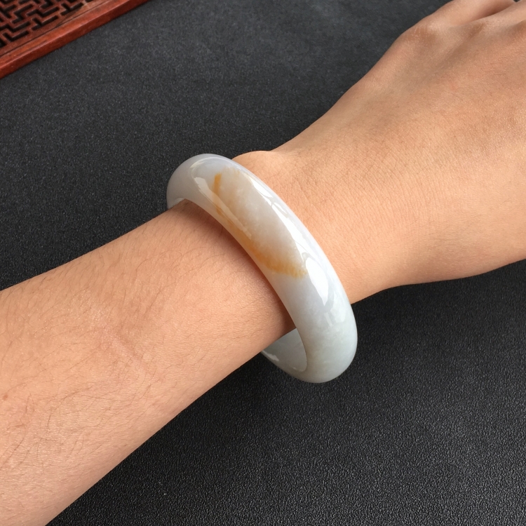 (超值推荐)糯冰种飘黄翡手镯(59.2mm)