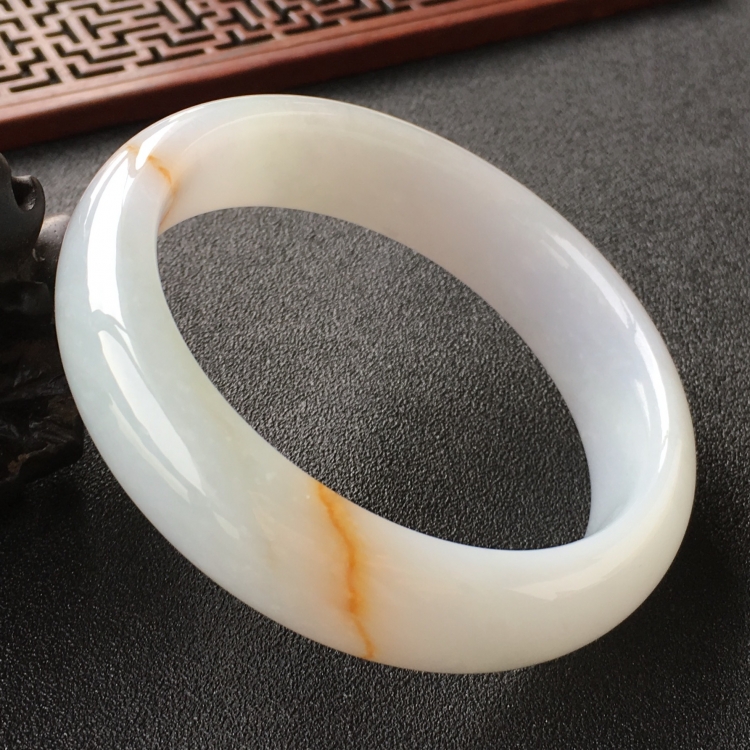 (超值推荐)糯冰种飘黄翡手镯(60.5mm)