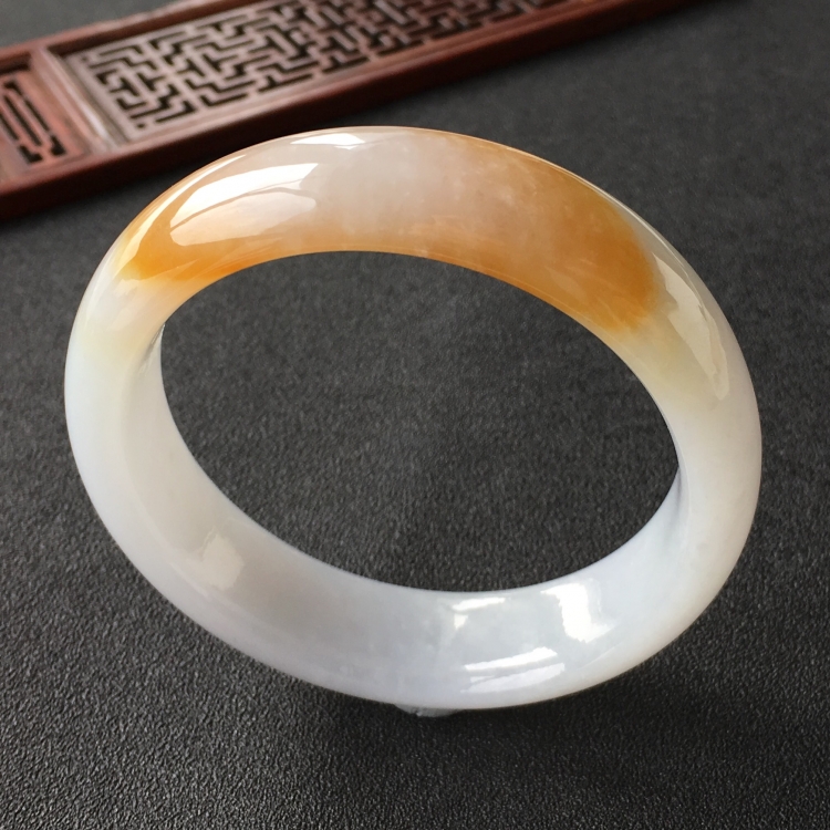 (超值推荐)糯冰种黄翡手镯(60.3mm)