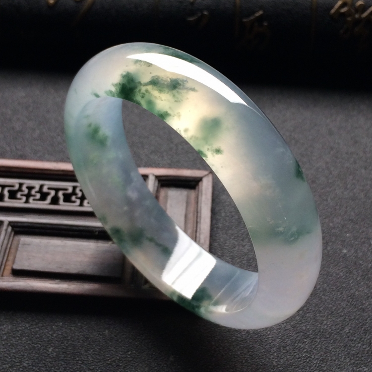 （超值推荐）冰种飘花手镯（55.1mm）