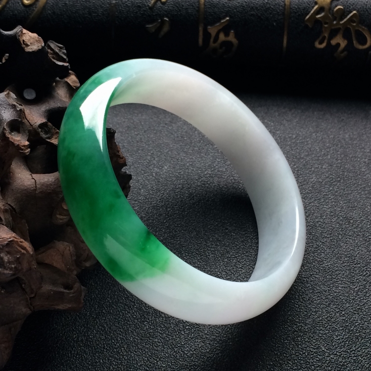 （超值推荐）糯冰种飘翠手镯（54.8mm）