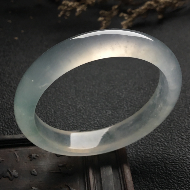 （超值推荐）冰种淡晴水手镯（54mm）