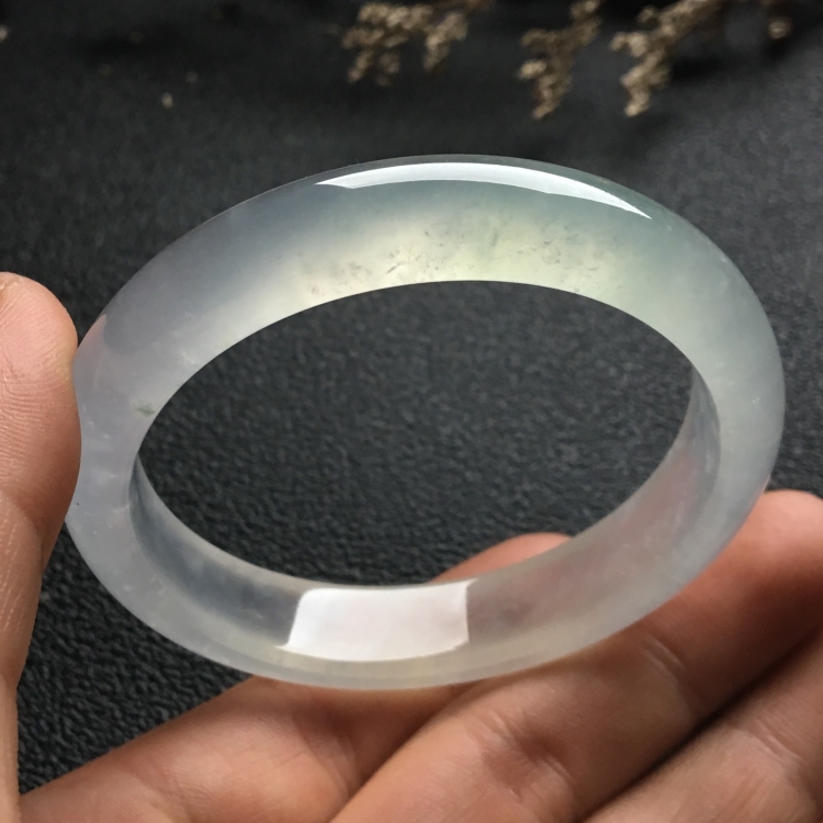 （超值推荐）冰种淡晴水手镯（54mm）
