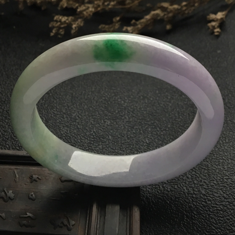 （超值推荐）糯冰种春带彩手镯（58.1mm）