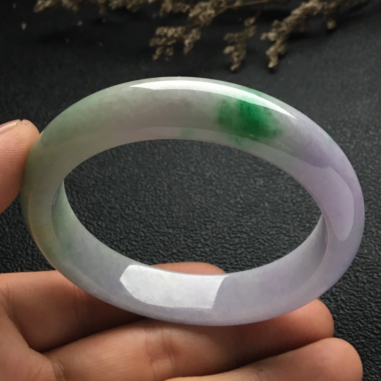 （超值推荐）糯冰种春带彩手镯（58.1mm）