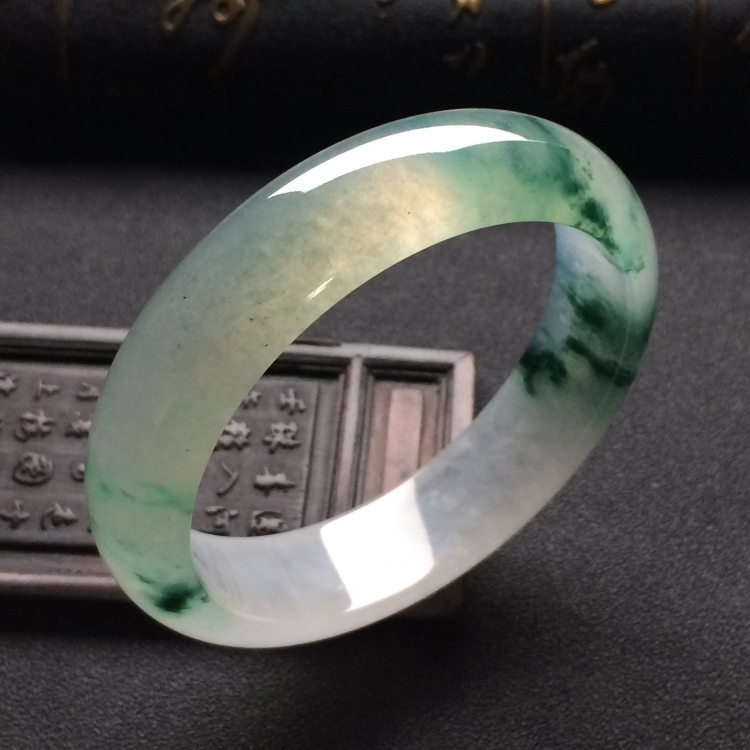 （超值推荐）冰种飘花手镯（56.1mm）