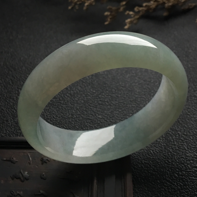 （超值推荐）糯冰种晴水手镯（58.4mm）