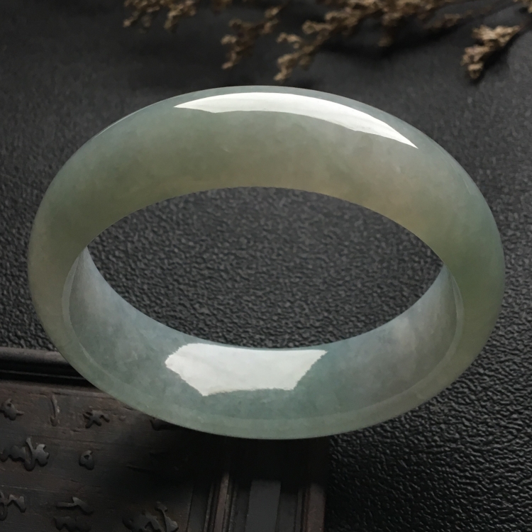 （超值推荐）糯冰种晴水手镯（58.4mm）