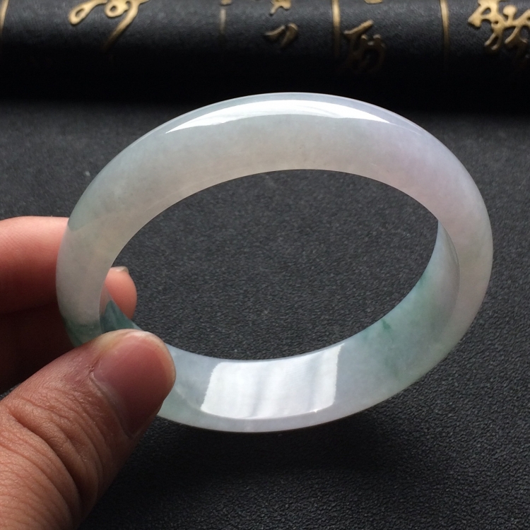 （超值推荐）糯冰种飘花手镯（59.3mm）