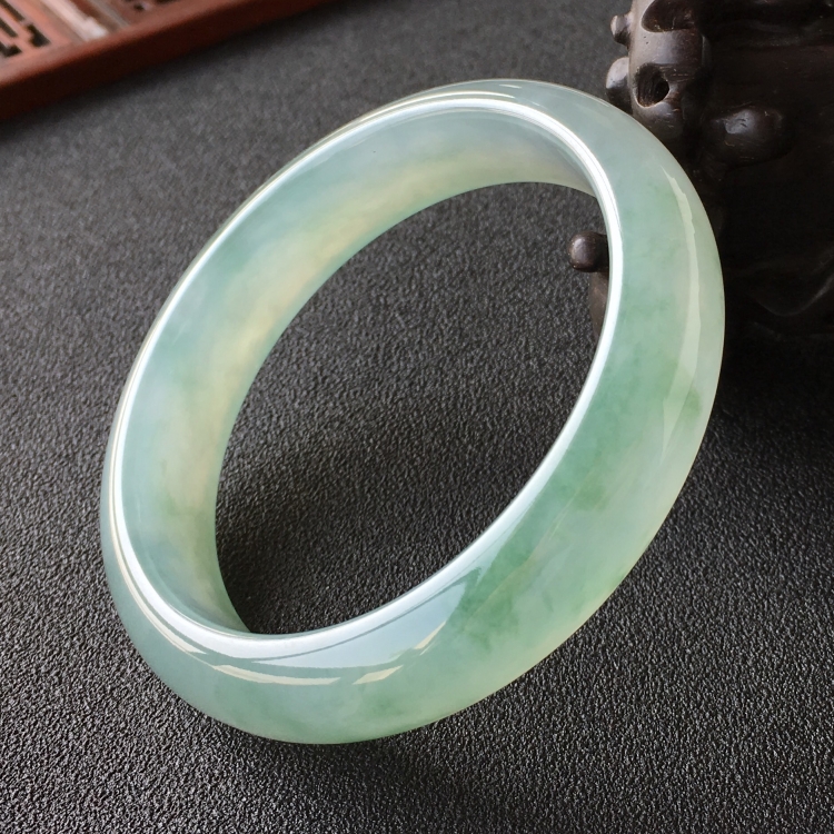 (超值推荐)冰种飘花手镯(56mm)