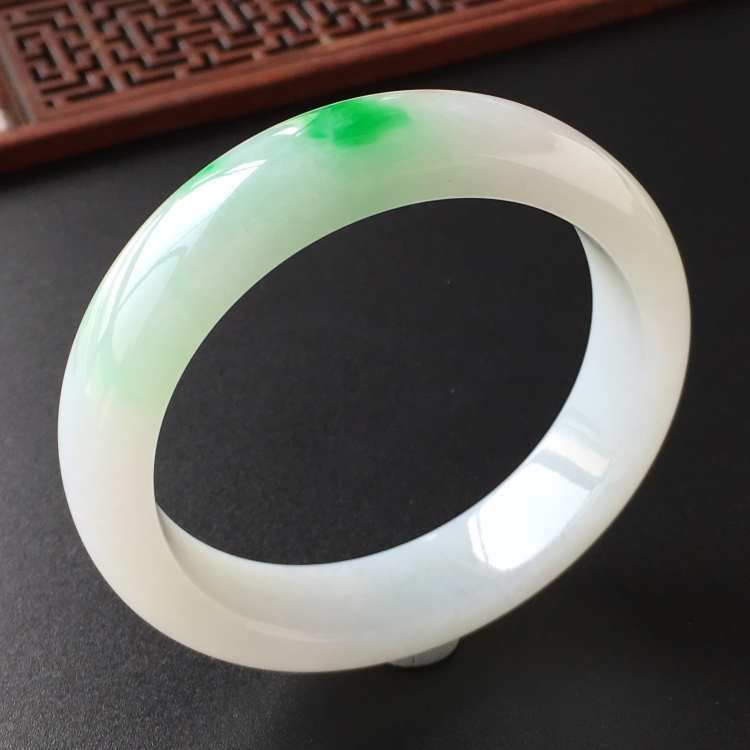 (超值推荐)糯冰种飘翠手镯(54.5mm)
