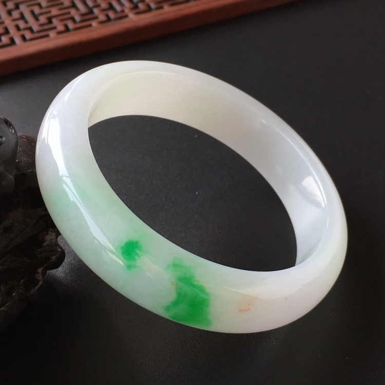 (超值推荐)糯冰种飘翠手镯(54.5mm)