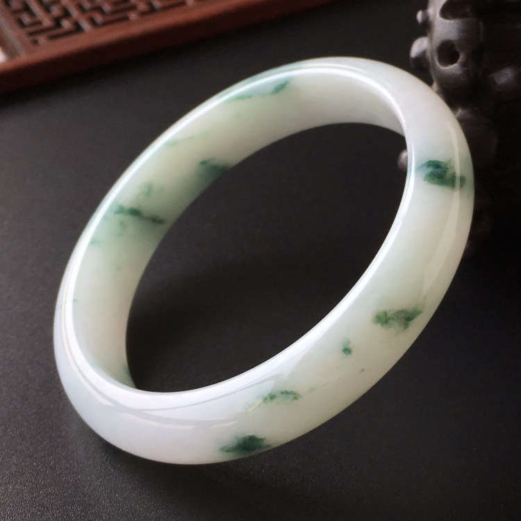 (超值推荐)糯冰种飘花手镯(58.3mm)