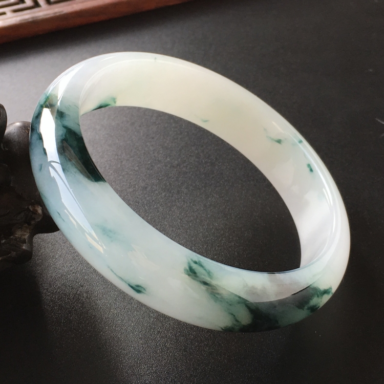 (超值推荐)糯冰种飘花手镯(58.3mm)