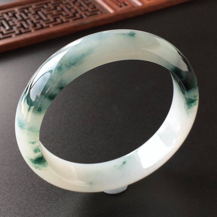 (超值推荐)糯冰种飘花手镯(58.3mm)