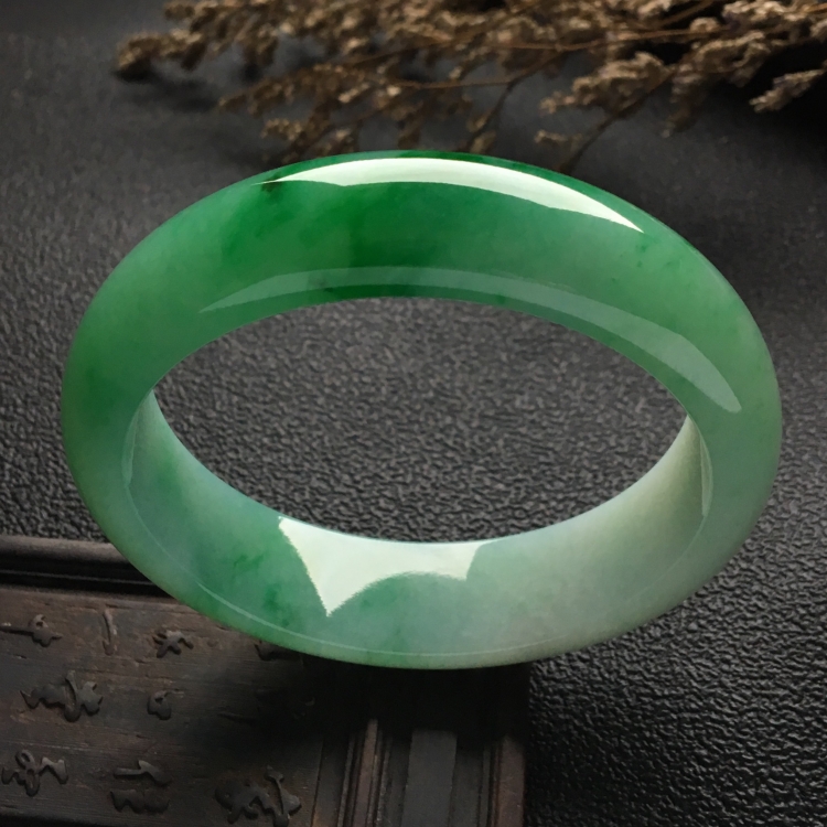 （超值推荐）糯冰种飘翠手镯（57mm）