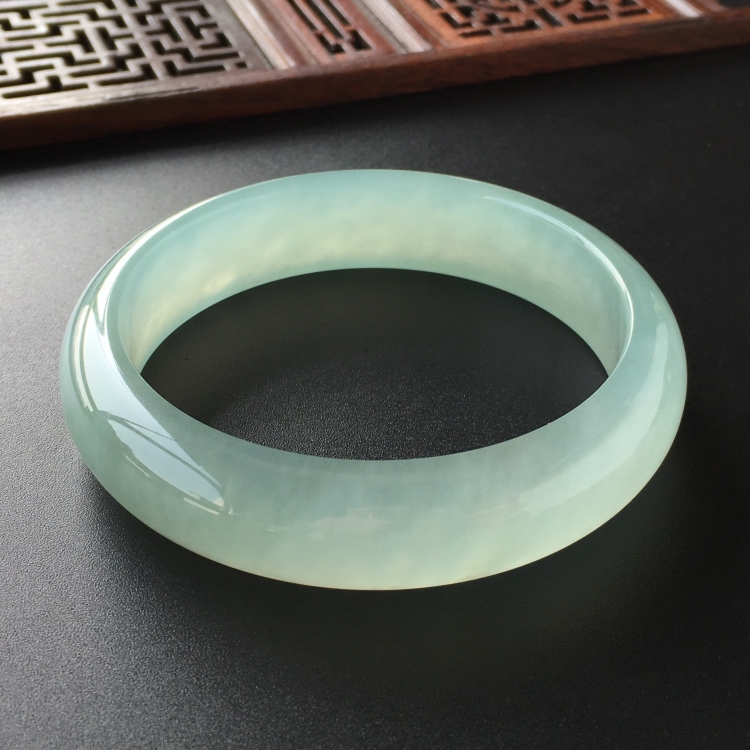 (超值推荐)冰种晴水手镯(56.5mm)