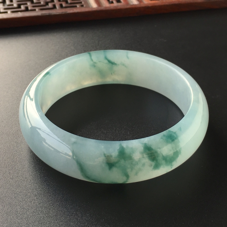(超值推荐)糯冰种飘花手镯(55.2mm)