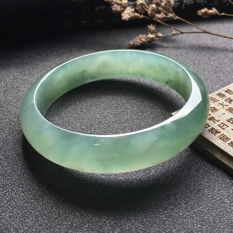 （超值推荐）冰种晴水略飘花手镯（57.1mm）