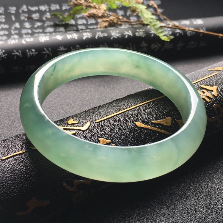（超值推荐）冰种晴水略飘花手镯（57.1mm）