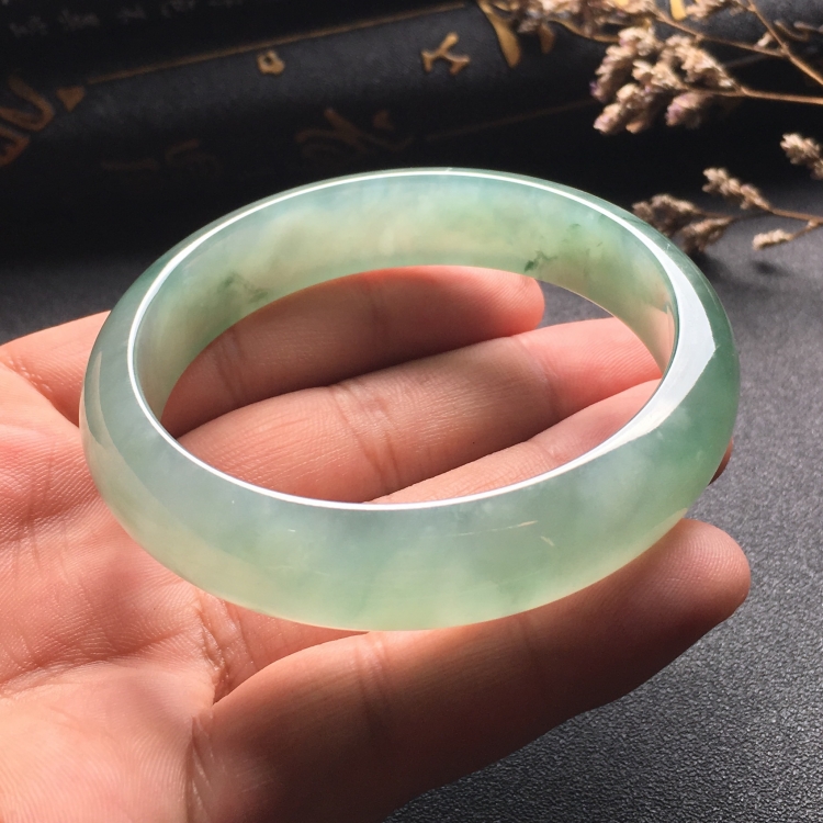 （超值推荐）冰种晴水略飘花手镯（57.1mm）