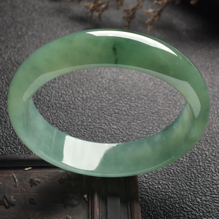 （超值推荐）冰种晴水略飘花手镯（58mm）