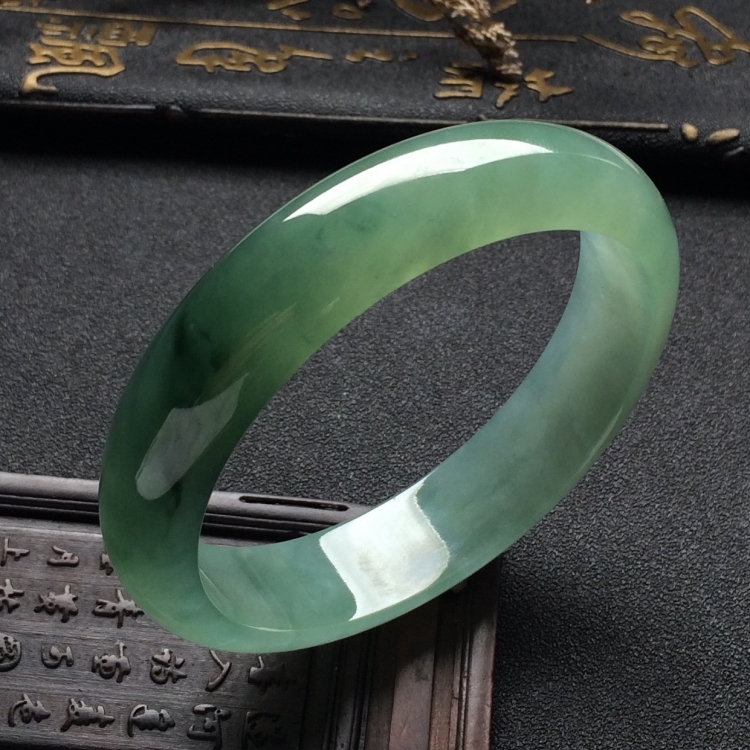 （超值推荐）冰种晴水飘花手镯（58mm）