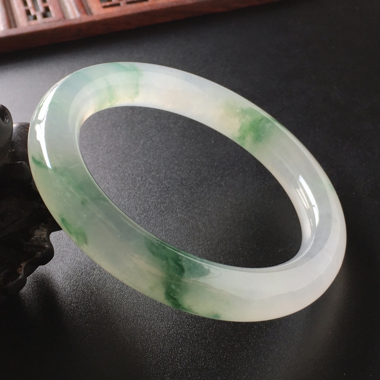 (超值推荐)冰种飘花圆条手镯(52.3mm)