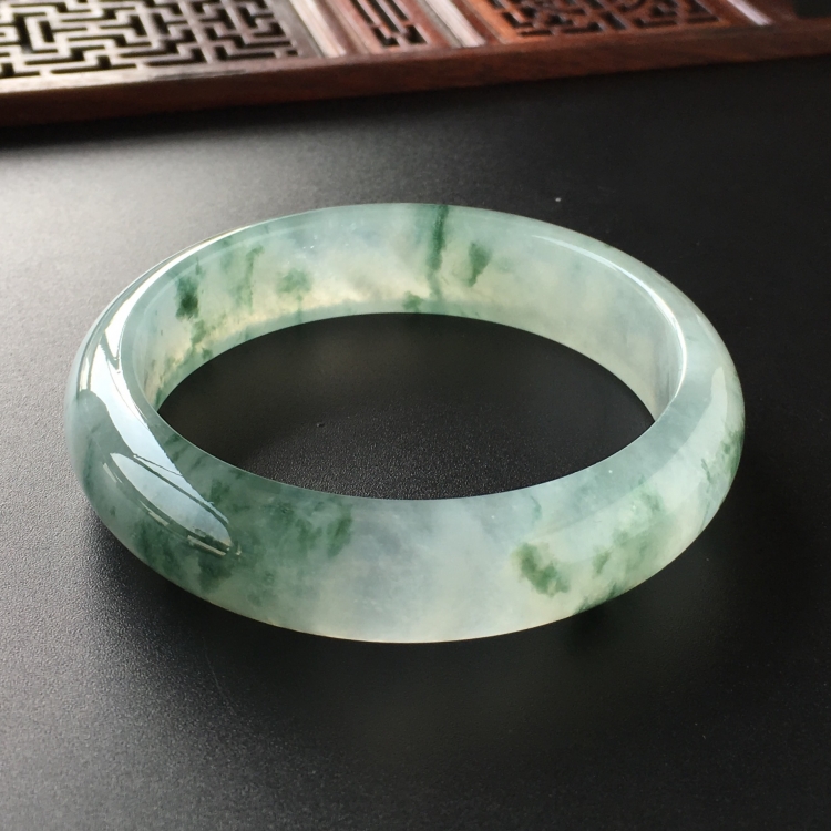 (超值推荐)冰种飘花手镯(57mm)